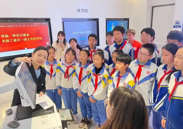 学生们的话题带着这些愿望用芳华脚步五年的崭新征程